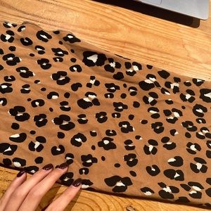 Best as an scarf, head band or your purse